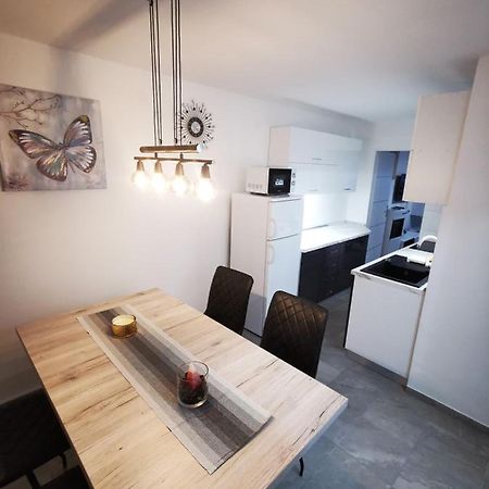 קארלובץ Ema Studio Apartman מראה חיצוני תמונה