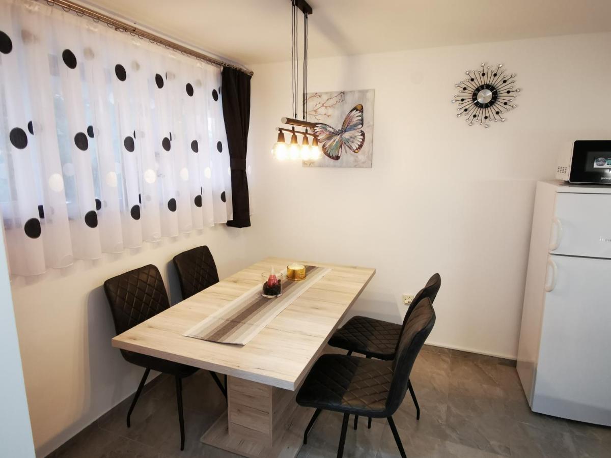 קארלובץ Ema Studio Apartman מראה חיצוני תמונה