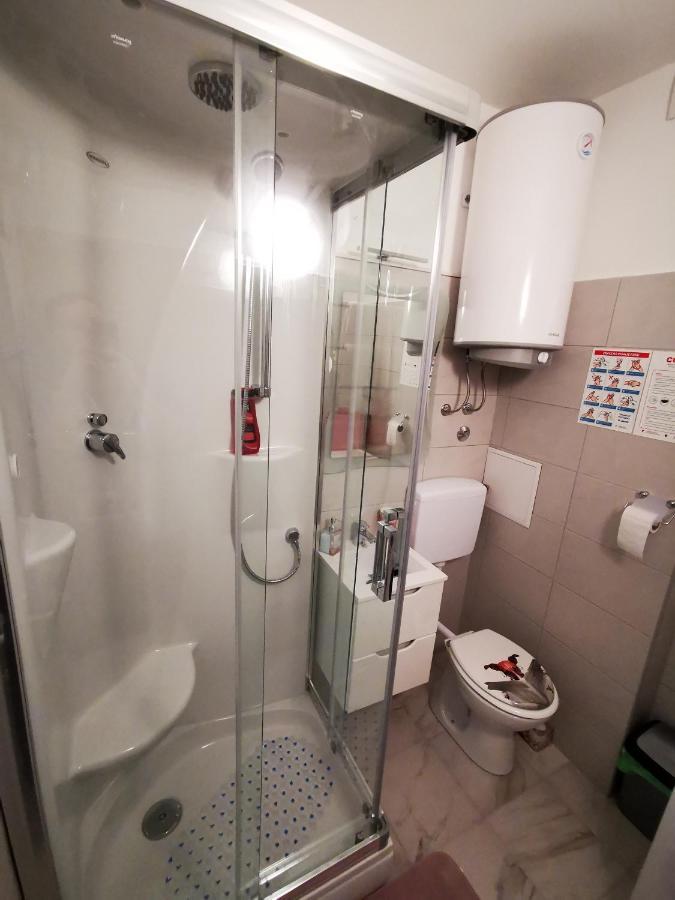 קארלובץ Ema Studio Apartman מראה חיצוני תמונה