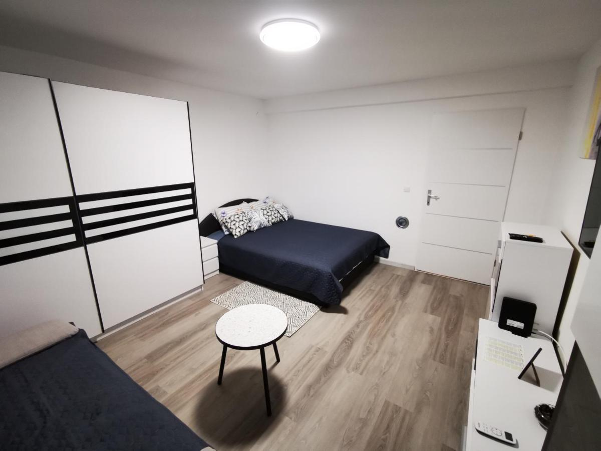 קארלובץ Ema Studio Apartman מראה חיצוני תמונה